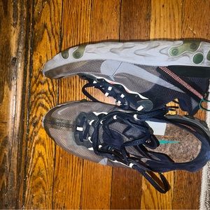 Nike Element Sneaker men size 9.5